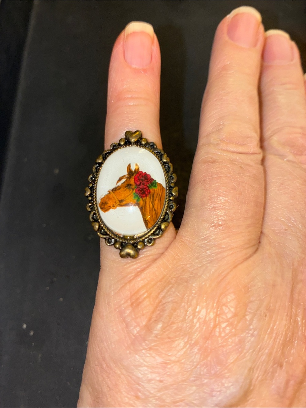 Vintage-Inspired Horse Cameo Stretch Ring in Brown and Red